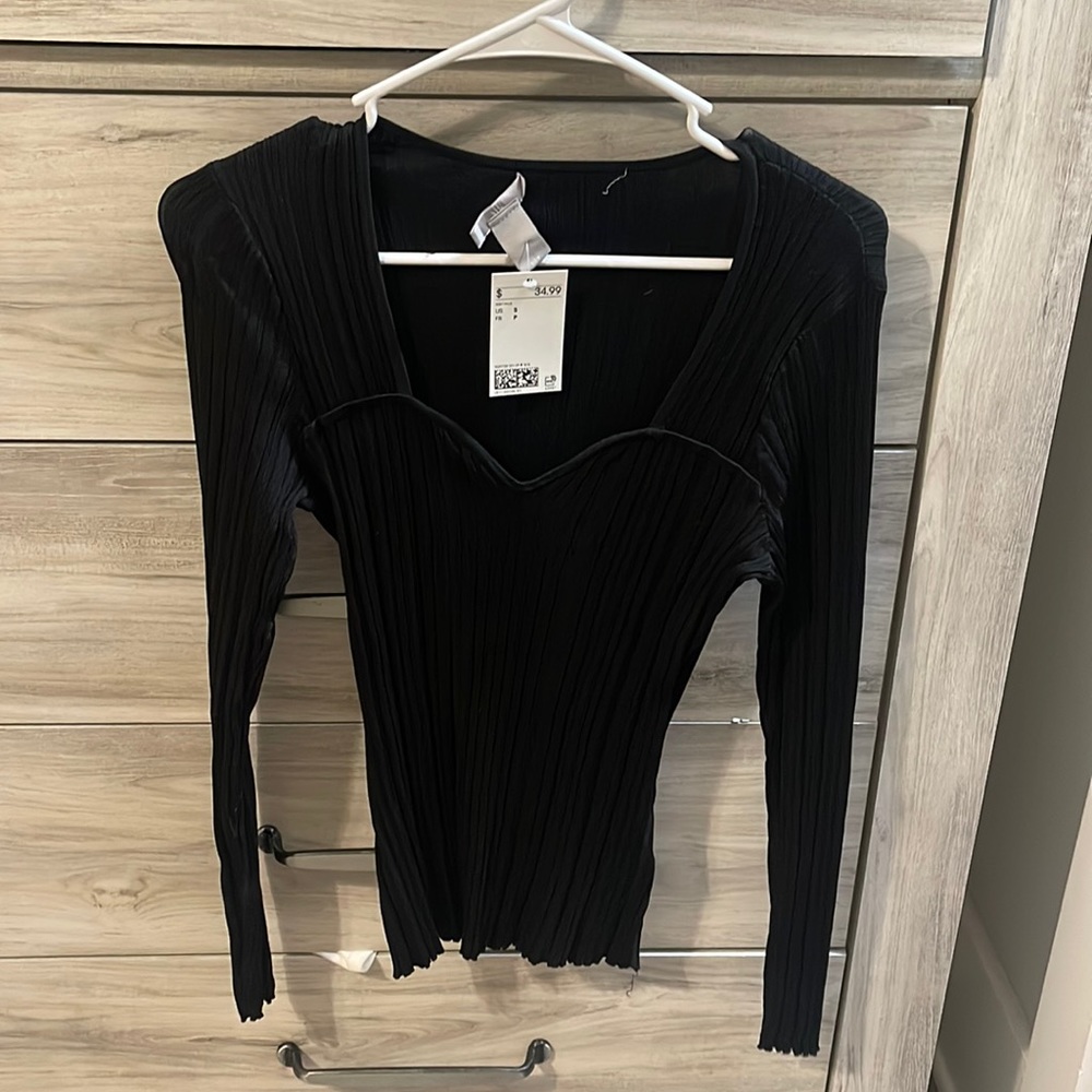 NEVER USED H&M SHIRT